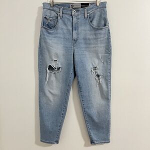 Levis Silvertab Mom Jeans Womens Size 31 Blue Denim Distressed High Rise Stretch